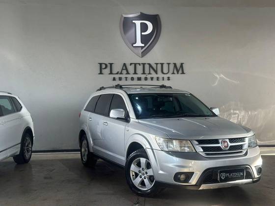 FIAT FREEMONT 2.4 PRECISION 16V GASOLINA 4P AUTOMÁTICO